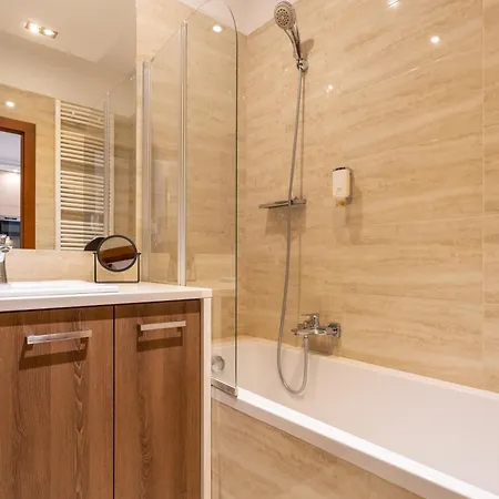 Urban Chic - One Bedroom - Center&stawki Varşova