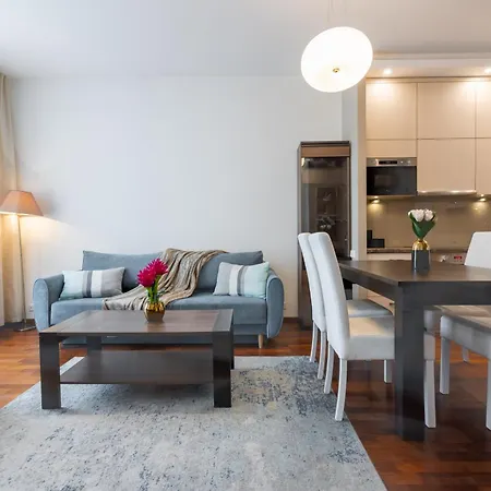 Urban Chic - One Bedroom - Center&stawki Apartmán *